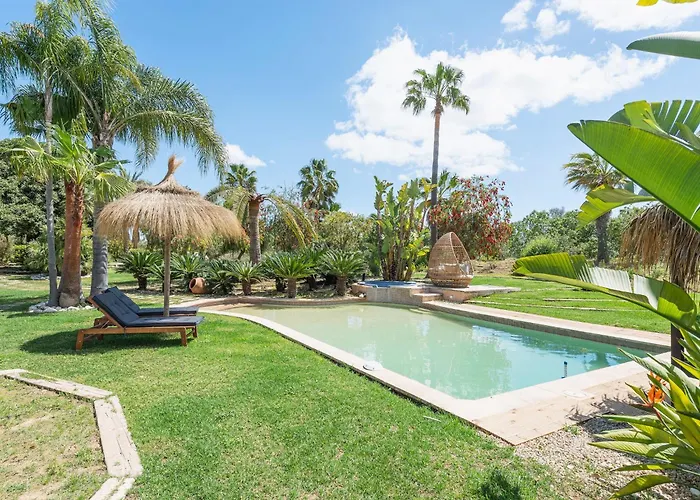 Le Petit Paradis - Villa With Private Pool