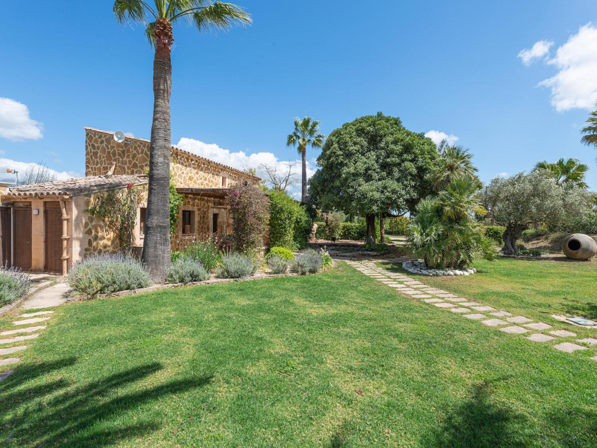 Le Petit Paradis - With Private Pool Villa Lloseta